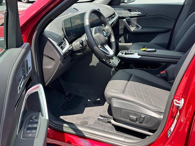 New 2026 BMW X1 xDrive28i w/ Technology Package AWD/4WD image 4