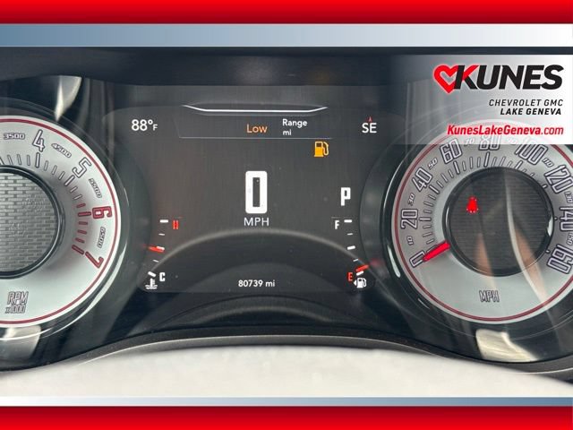 Used 2017 Dodge Challenger R/T w/ Quick Order Package 28P T/A RWD image 4