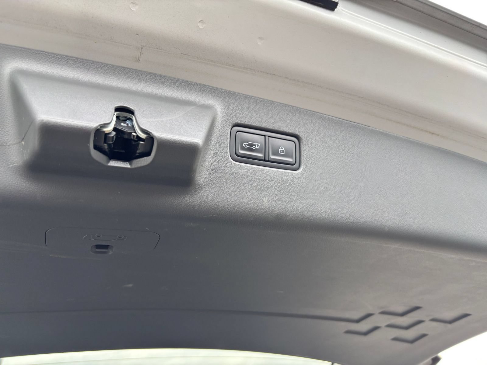 Used 2026 Hyundai Santa Fe SEL FWD image 24