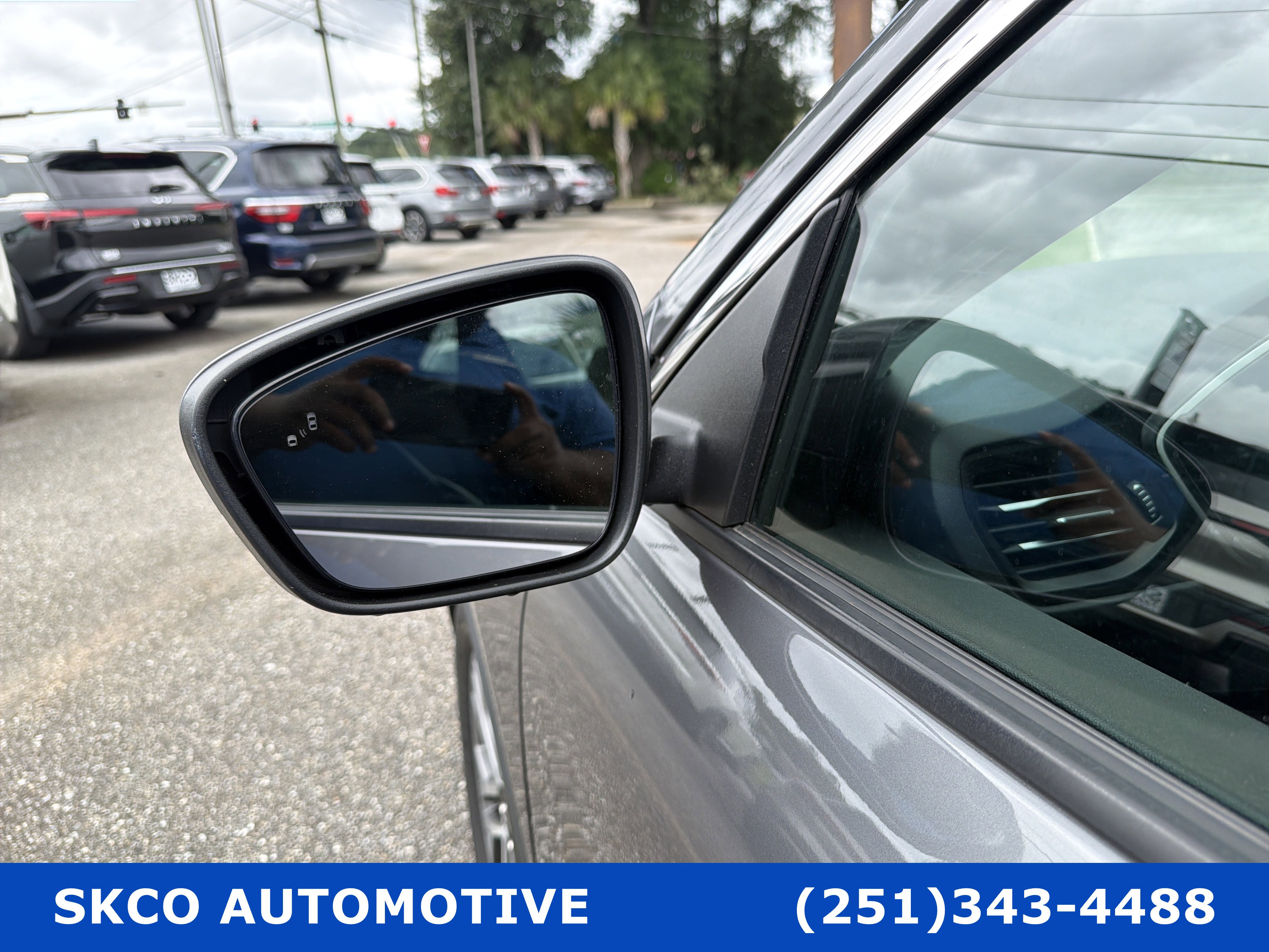 Used 2022 Ford Escape SEL w/ Technology Package FWD image 10