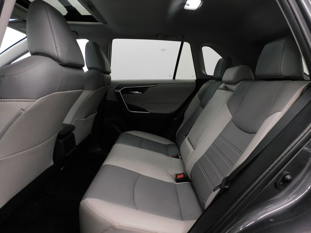 Used 2023 Toyota RAV4 XLE Premium image 13