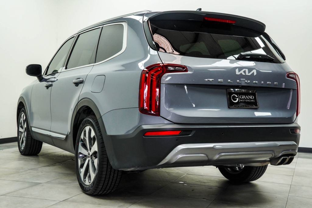 Used 2022 Kia Telluride EX w/ EX Premium Package FWD image 12