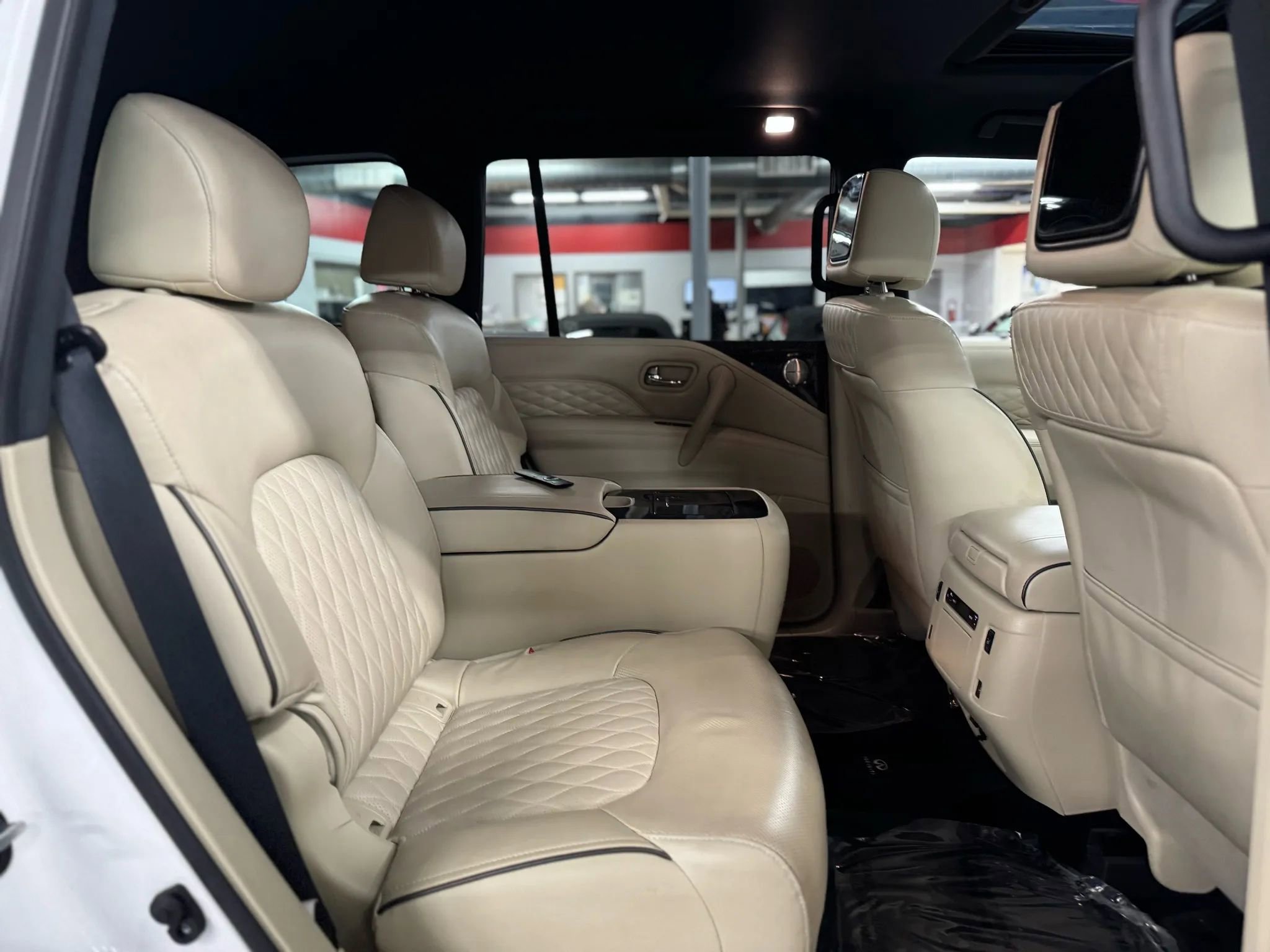 Used 2023 INFINITI QX80 Sensory w/ Cargo Package image 18