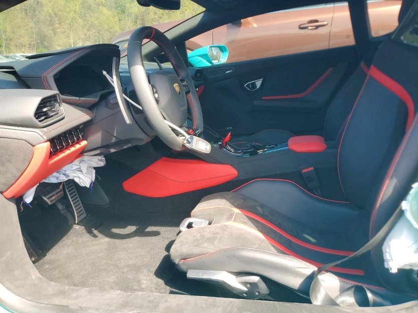 Used 2024 Lamborghini Huracan Tecnica RWD image 6