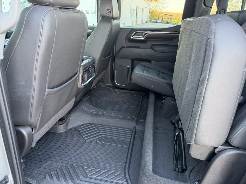 Used 2024 Chevrolet Silverado 1500 LTZ AWD/4WD image 23