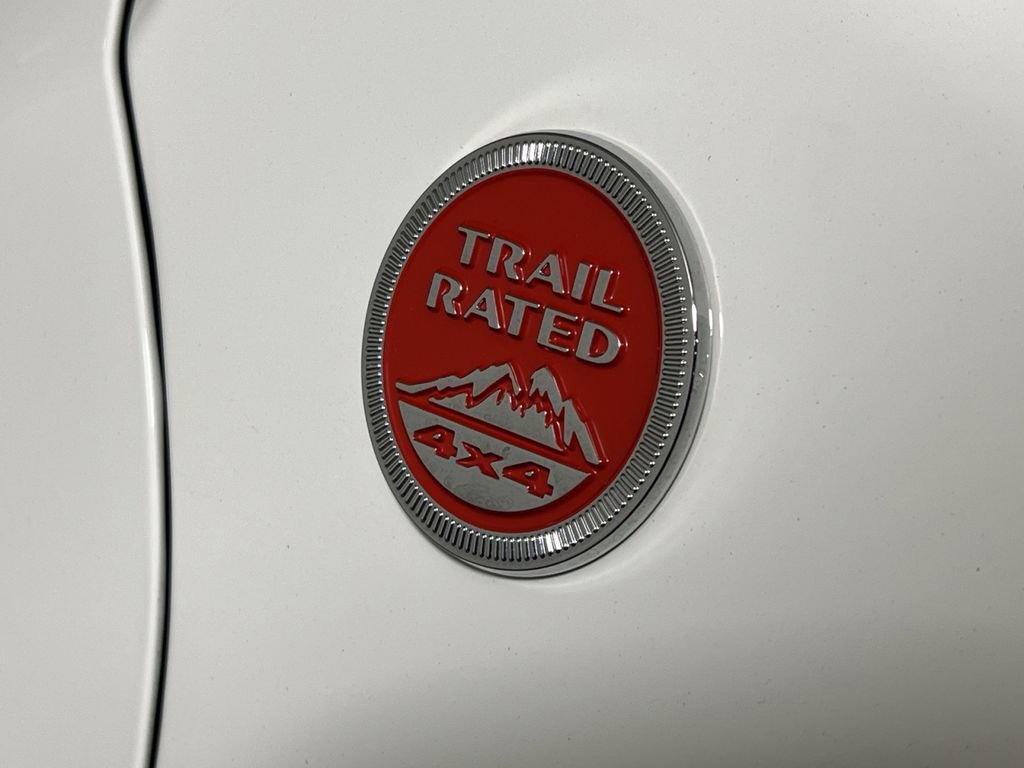 Used 2023 Jeep Renegade Trailhawk AWD/4WD image 27