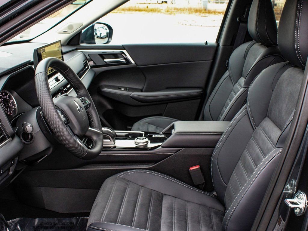 New 2026 Mitsubishi Outlander SE AWD/4WD image 31