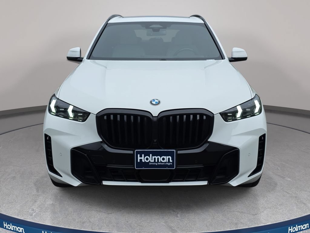Used 2024 BMW X5 xDrive40i w/ M Sport Package AWD/4WD image 3