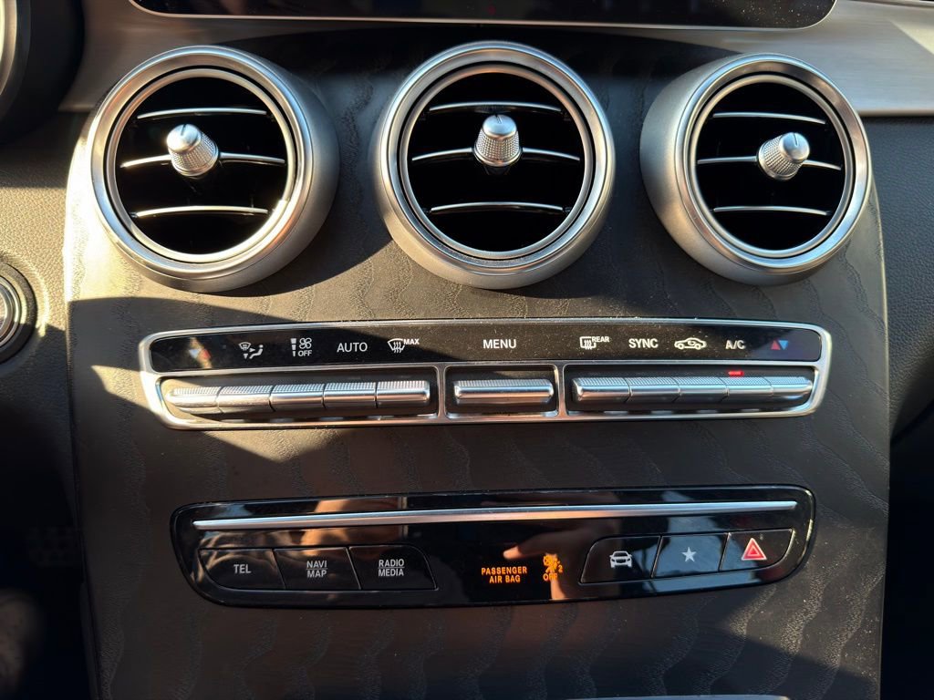 Used 2022 Mercedes-Benz GLC 43 AMG 4MATIC image 24