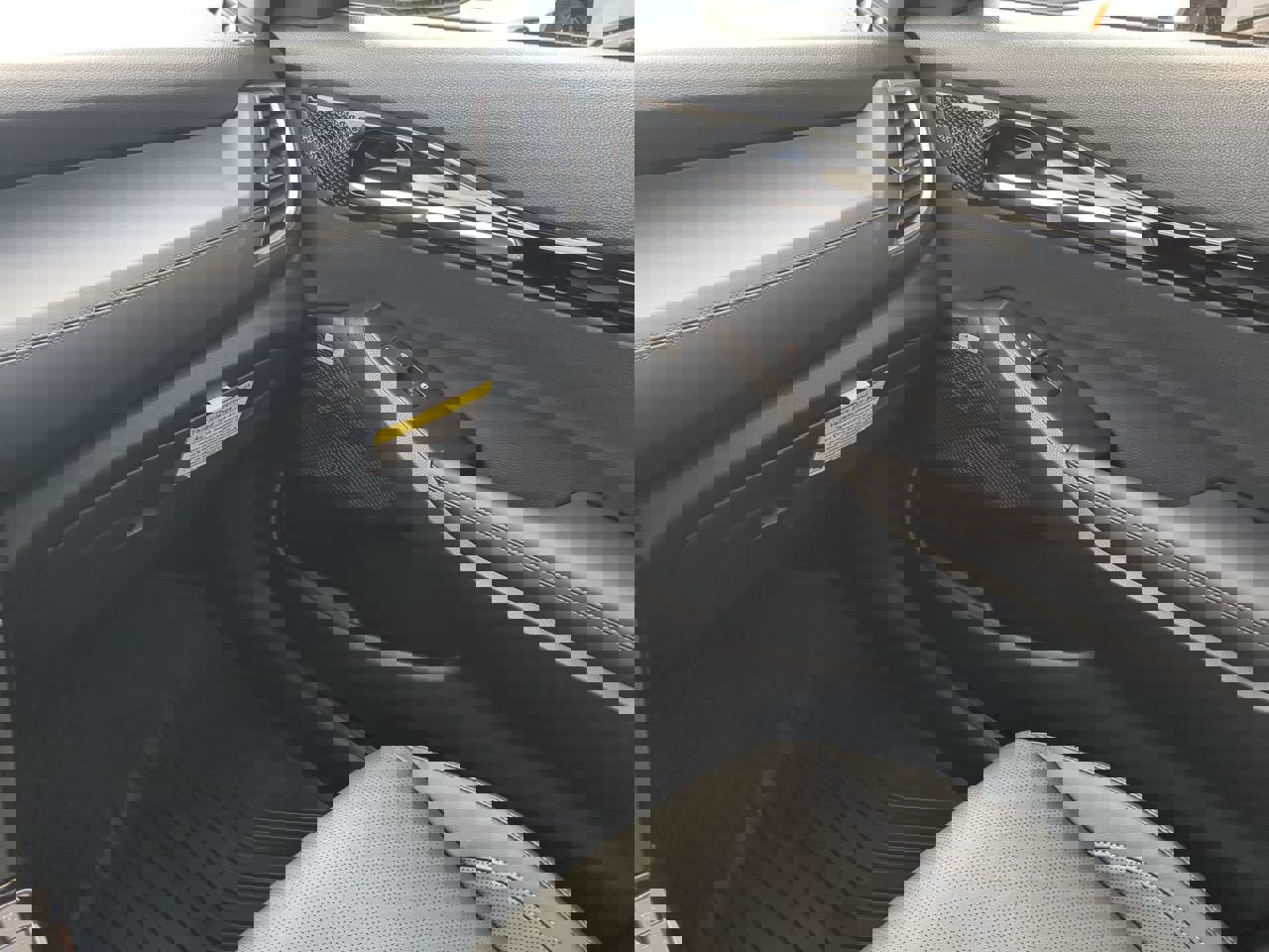 New 2026 Kia Seltos SX w/ SX Sunroof Package image 15