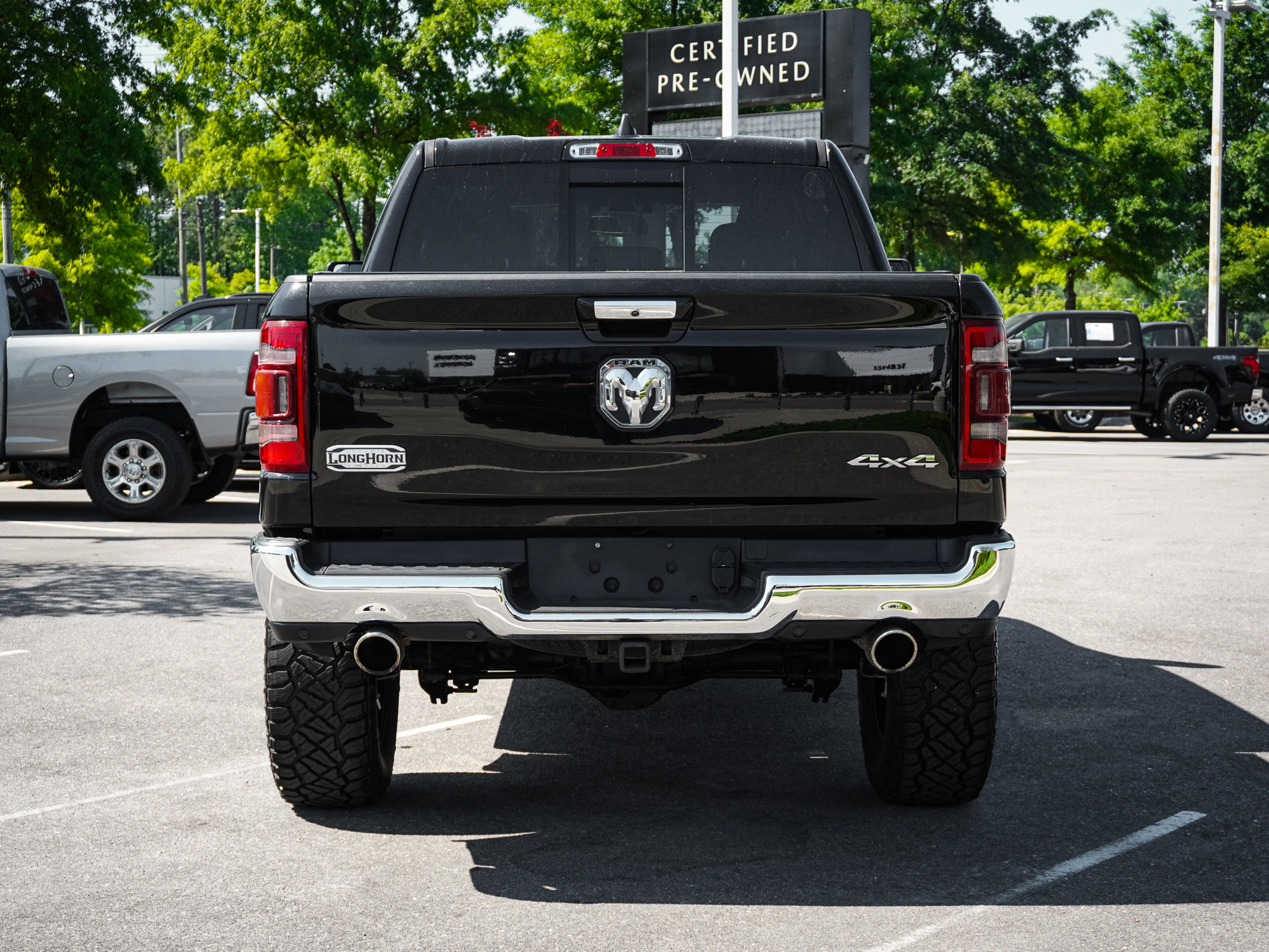 Used 2019 RAM 1500 Limited image 10