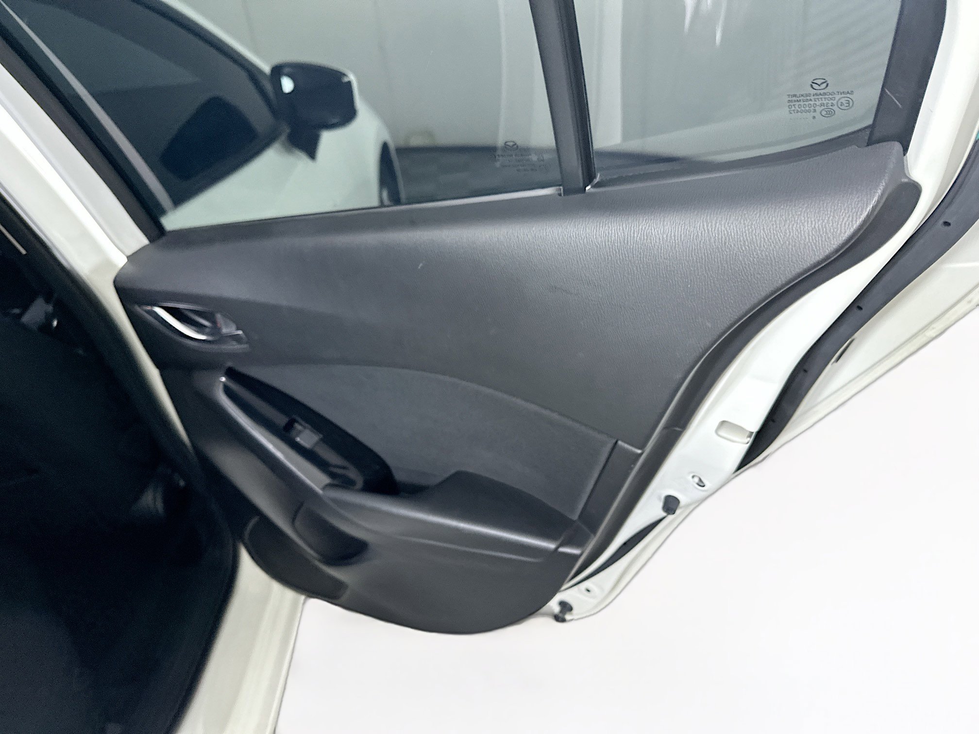 Used 2017 MAZDA MAZDA3 Sport image 29