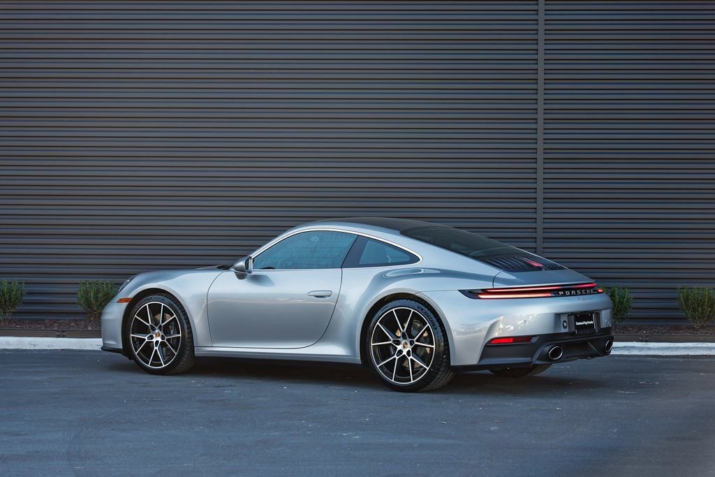 Used 2026 Porsche 911 Carrera RWD image 3