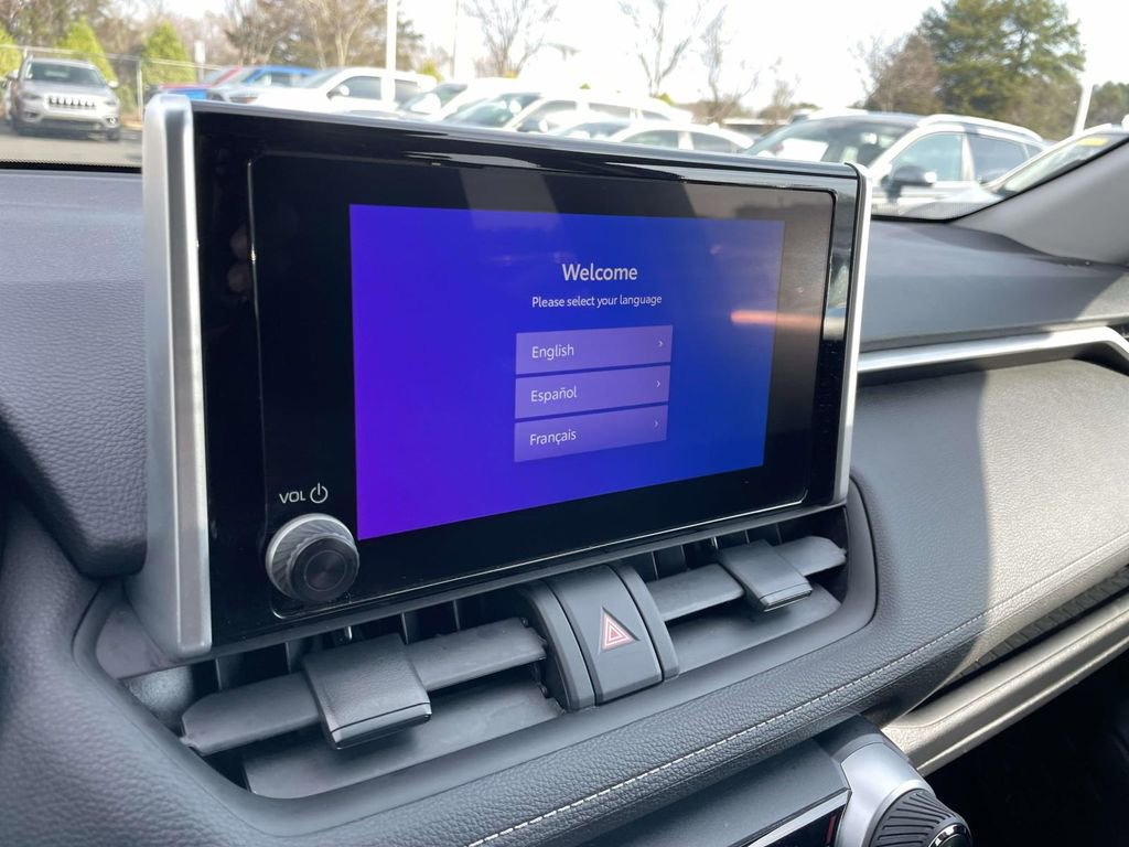 Used 2024 Toyota RAV4 AWD Hybrid image 38