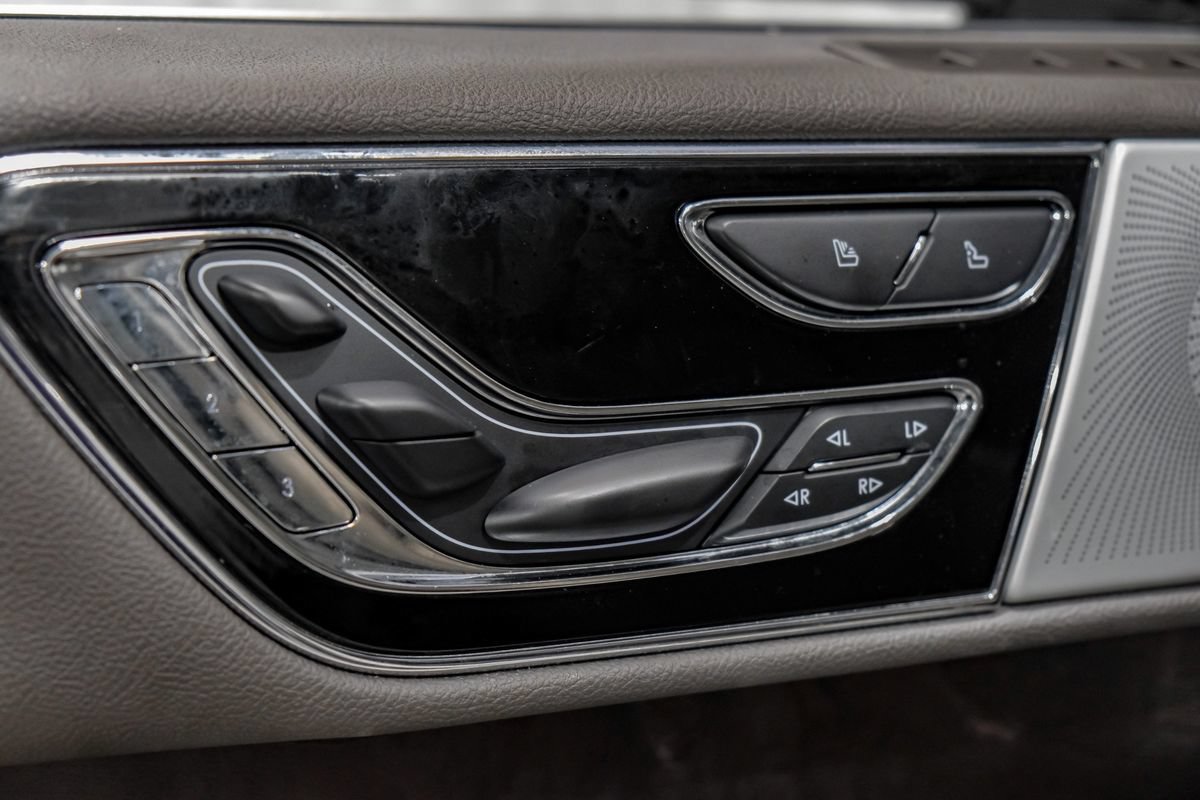 Used 2022 Lincoln Navigator L Reserve AWD/4WD image 46