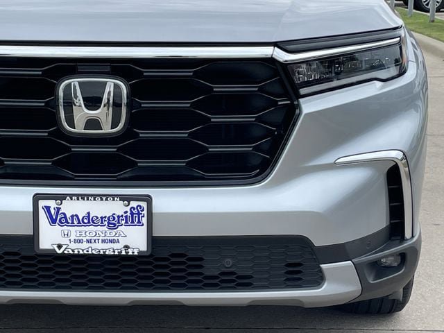 Used 2024 Honda Pilot Touring image 8