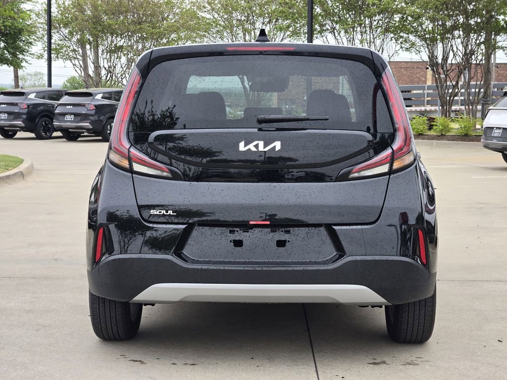 Certified 2025 Kia Soul LX w/ LX Technology Package FWD image 13