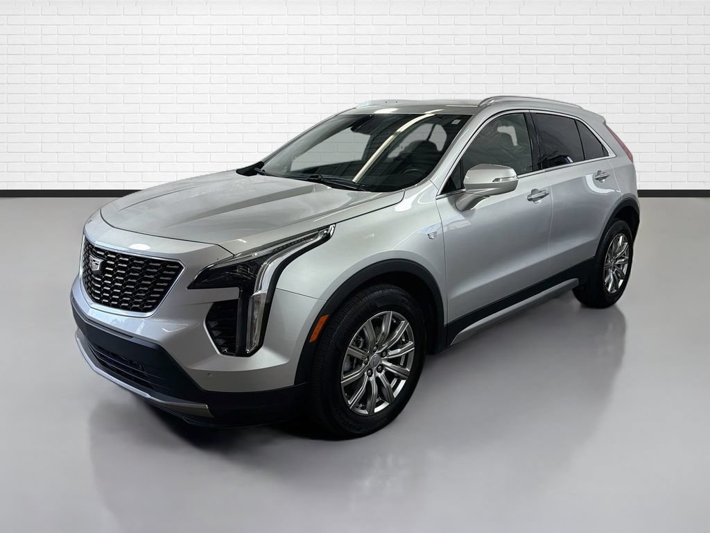 Used 2022 Cadillac XT4 Premium Luxury w/ Safety Alert Package AWD/4WD image 5