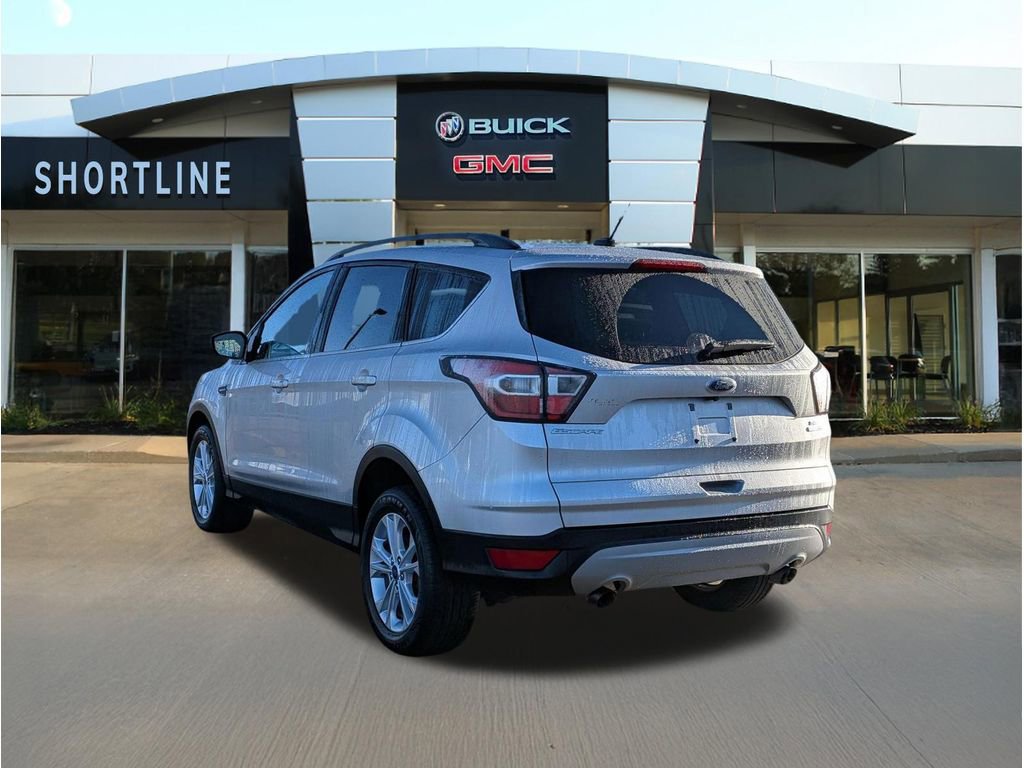 Used 2017 Ford Escape SE w/ Equipment Group 201A image 5