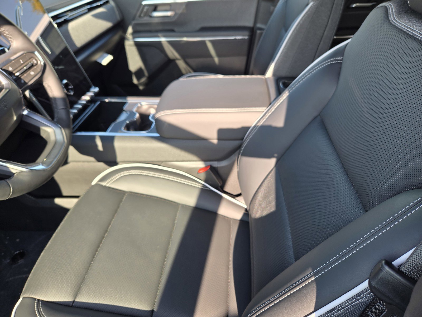 New 2026 GMC Sierra EV Elevation image 8