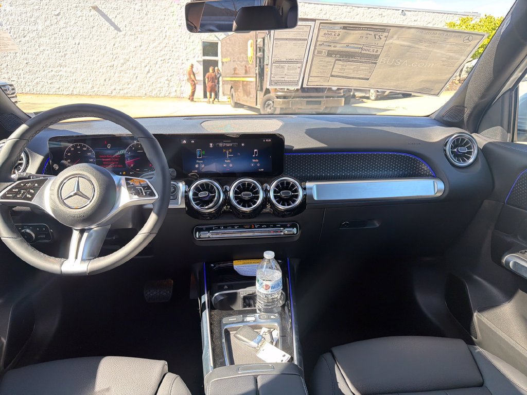 New 2026 Mercedes-Benz GLB 250 4MATIC image 18