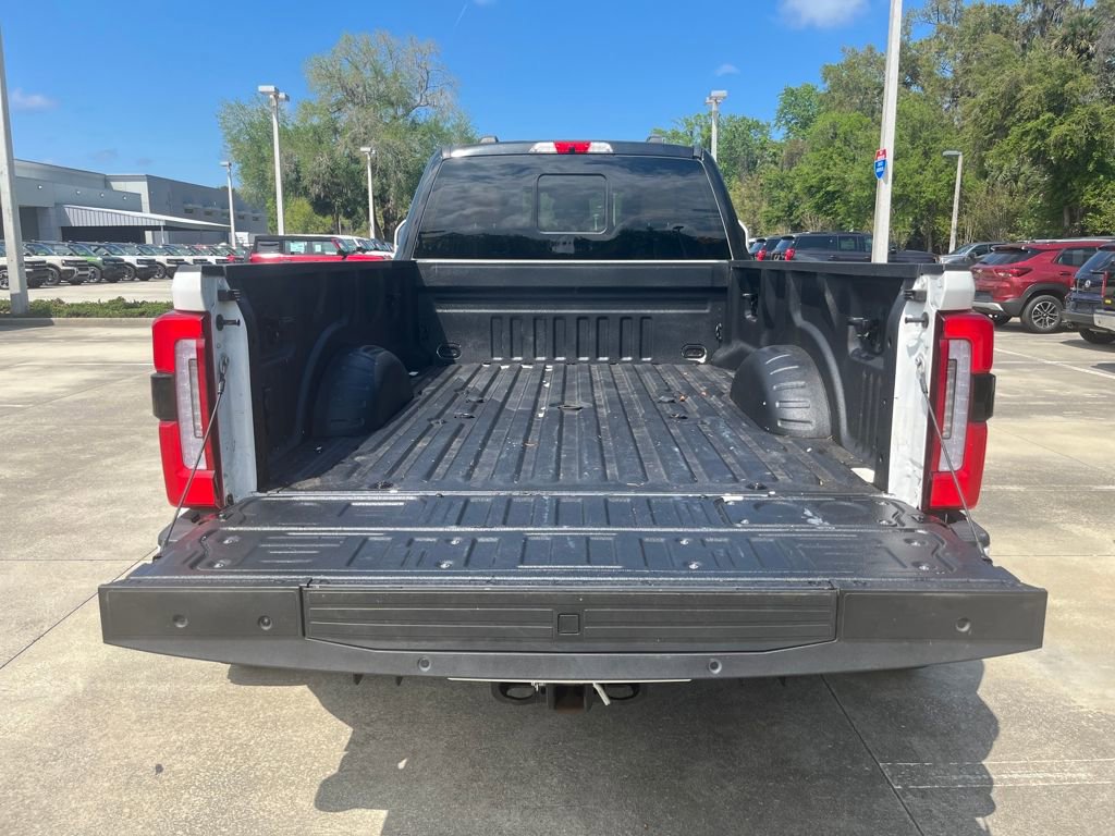 Used 2023 Ford F450 Platinum w/ Camper Package image 32
