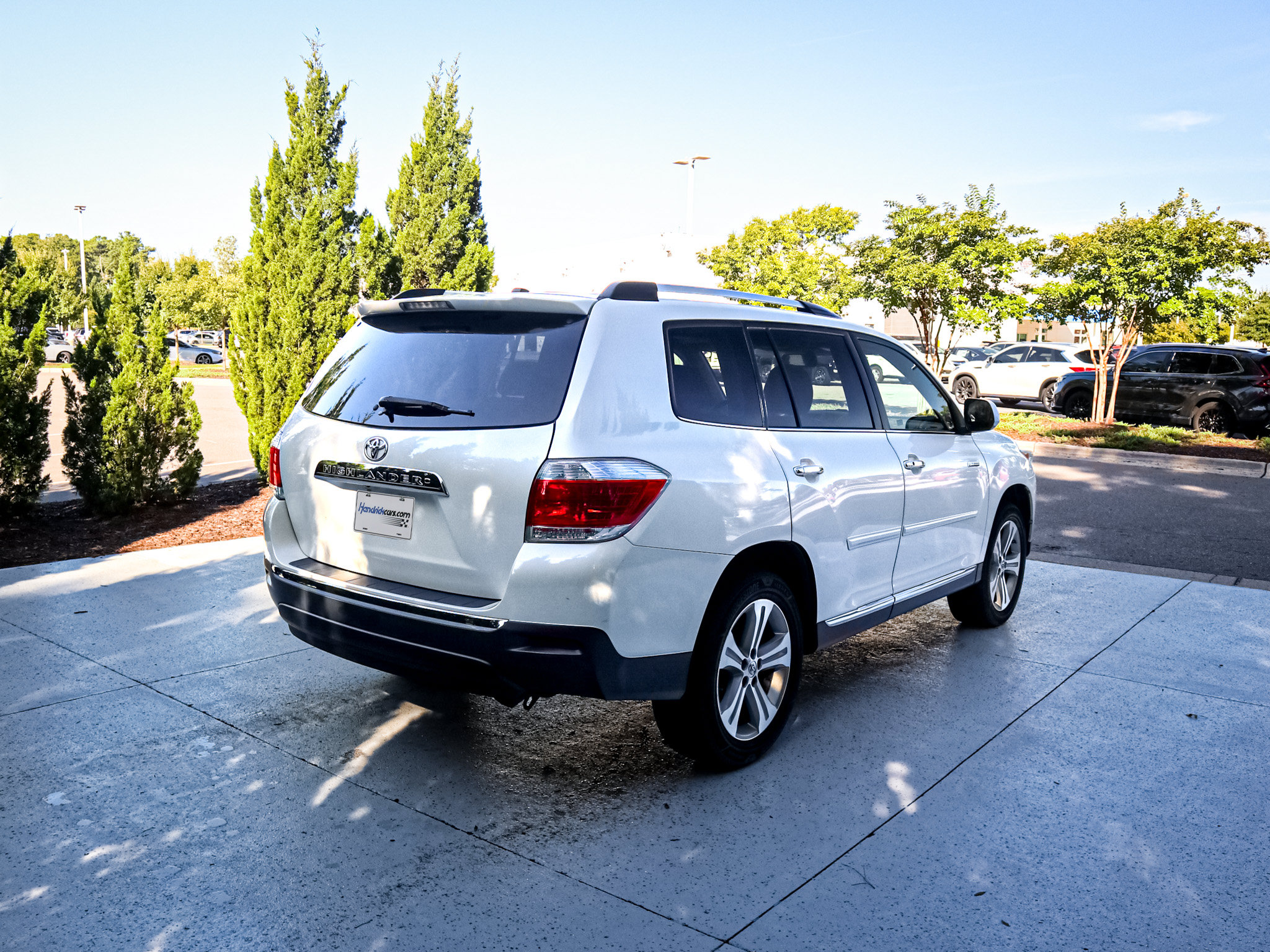 Used 2013 Toyota Highlander Limited FWD image 11
