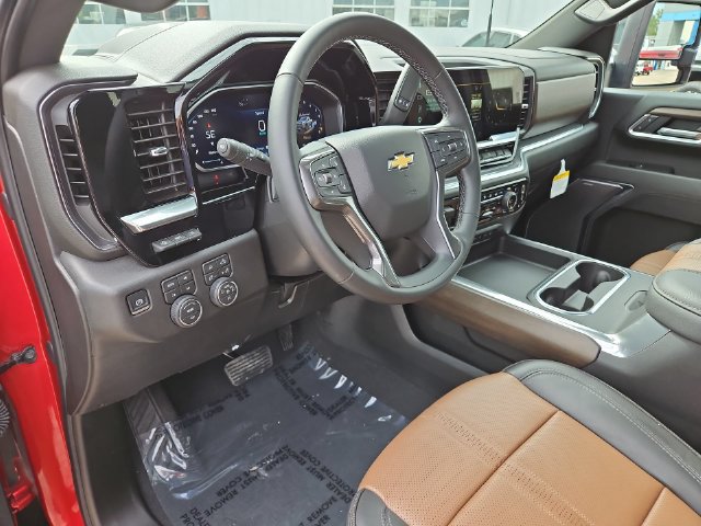 Certified 2026 Chevrolet Silverado 3500 High Country w/ High Country Premium Package AWD/4WD image 17
