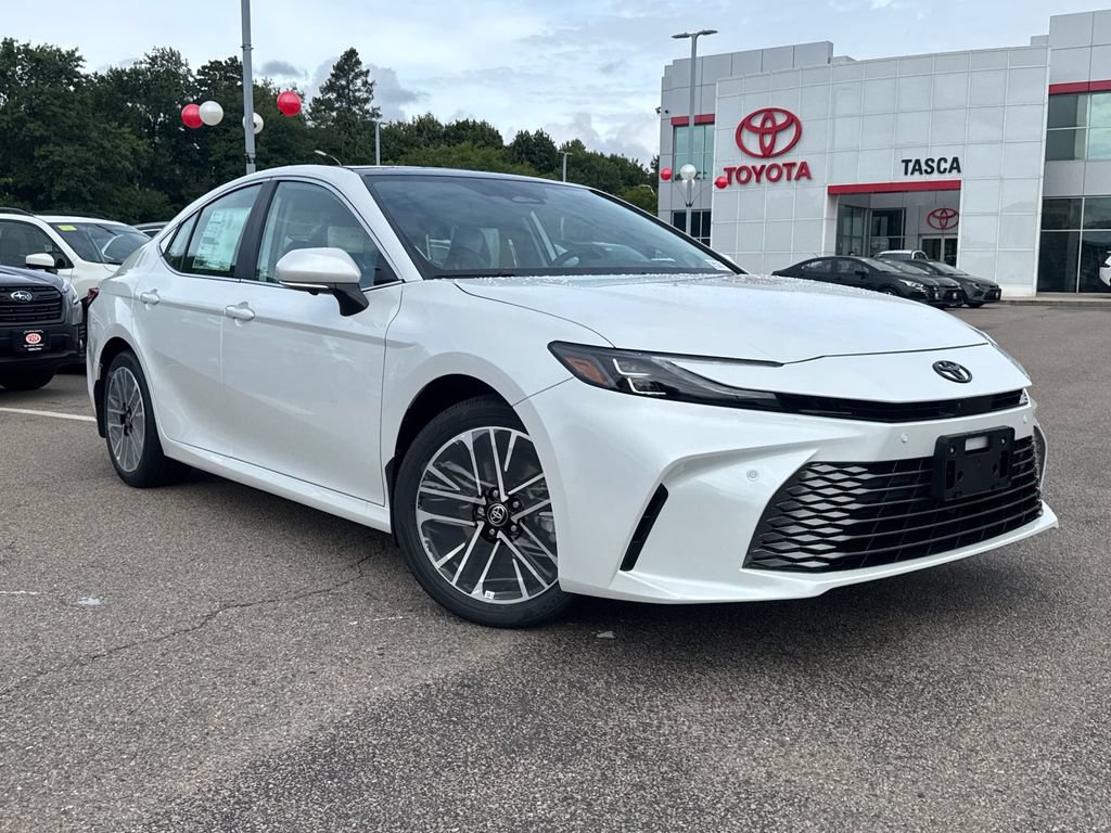 New 2026 Toyota Camry XLE w/ Premium Plus Package