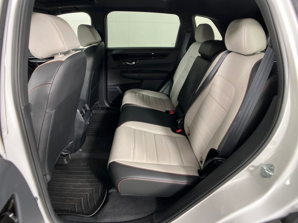 Used 2025 Honda CR-V Sport Touring image 30