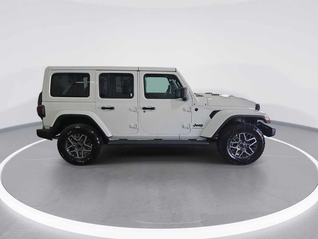 New 2026 Jeep Wrangler Sahara AWD/4WD image 9