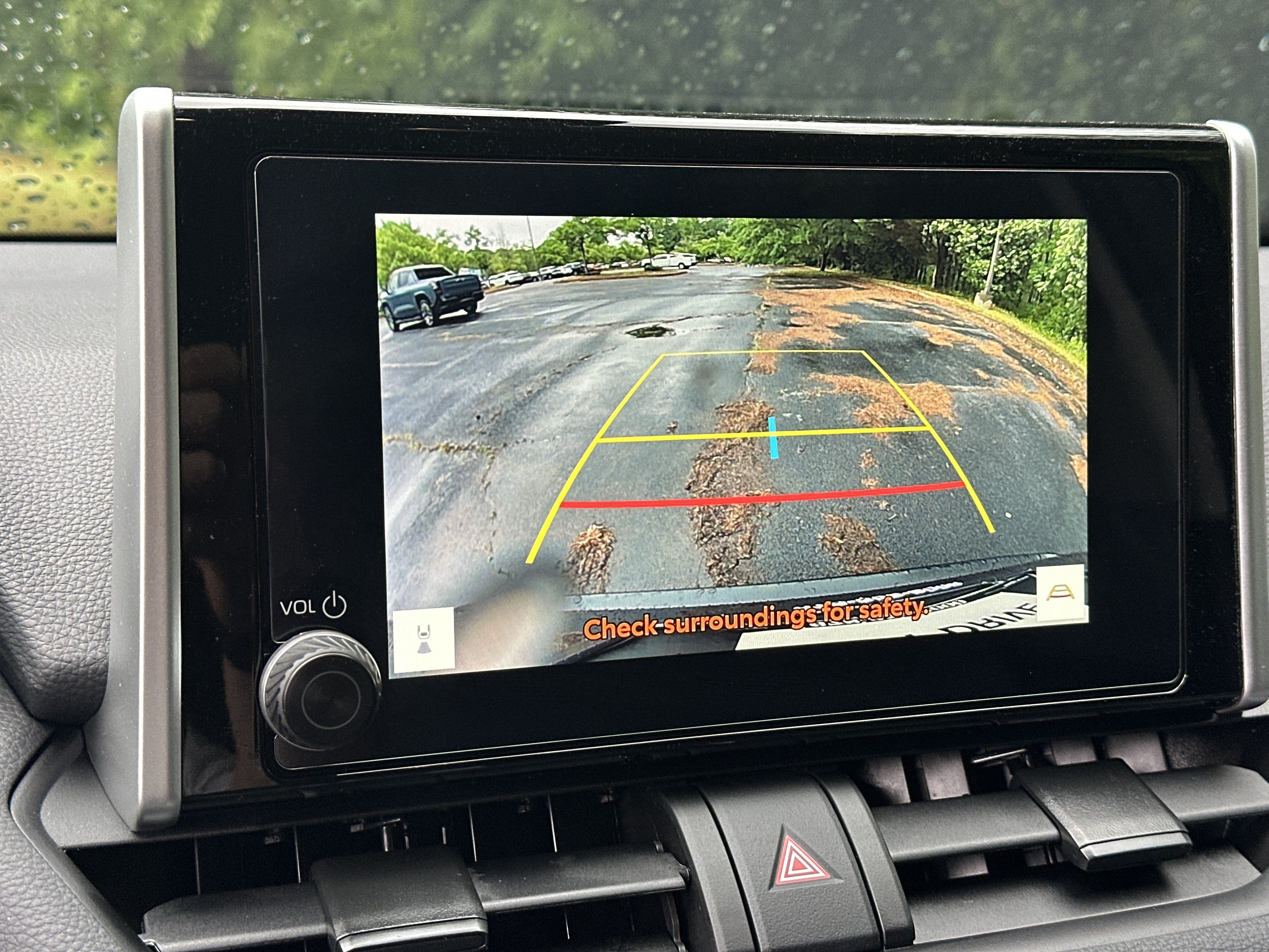 Used 2025 Toyota RAV4 XLE w/ Convenience Package FWD image 29