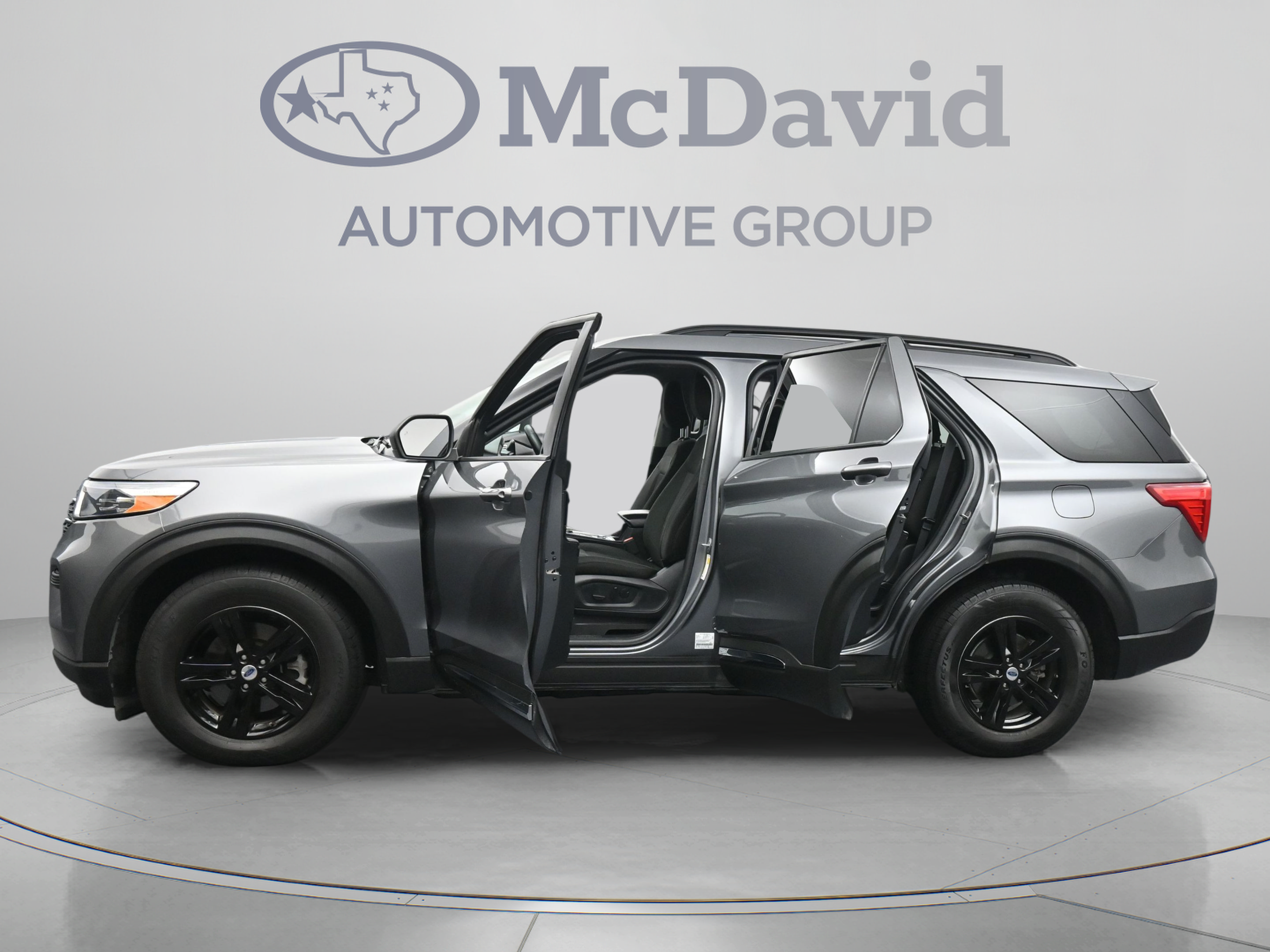 Used 2022 Ford Explorer XLT w/ Class IV Trailer Tow Package AWD/4WD image 42