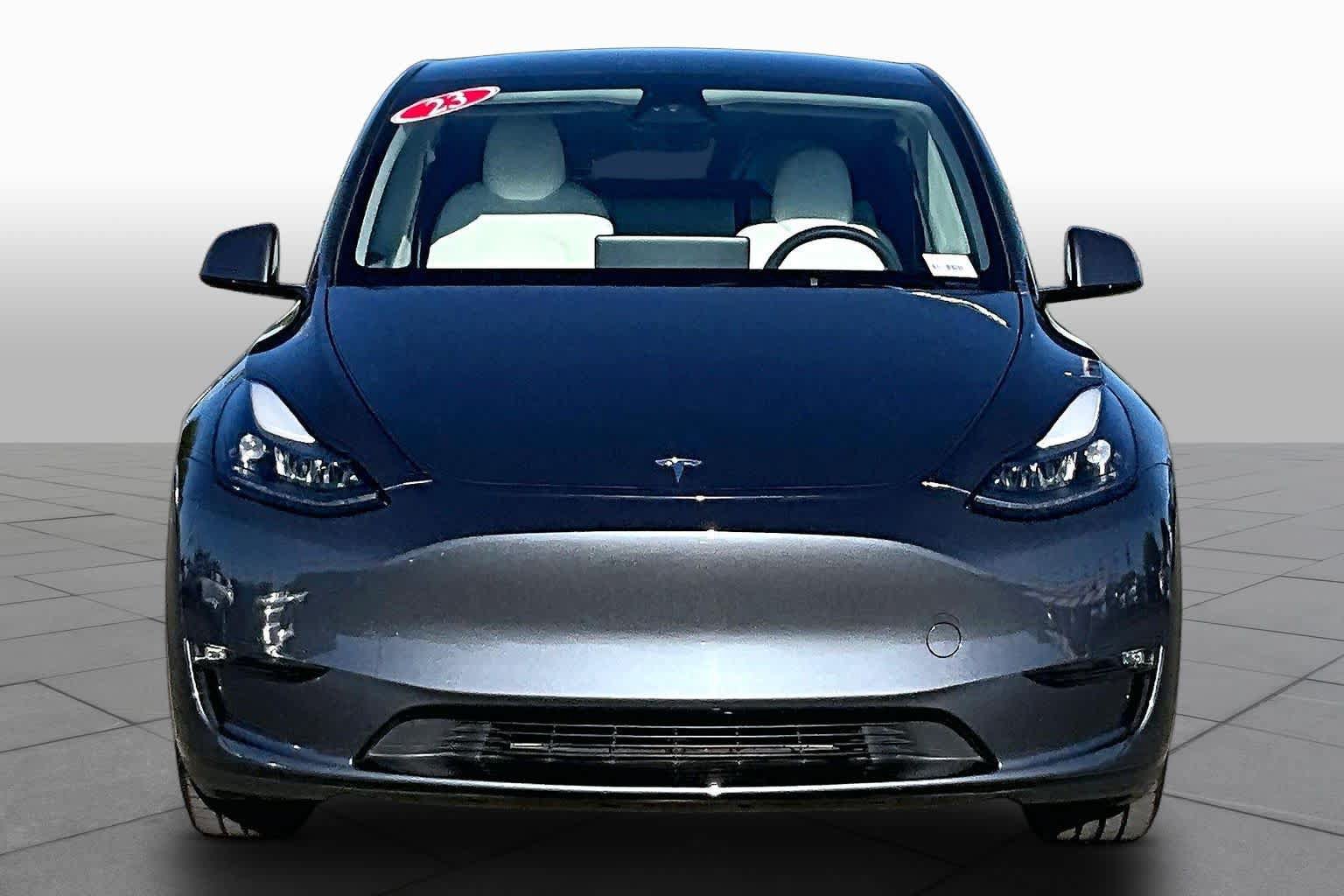 Used 2023 Tesla Model Y Long Range AWD/4WD image 3