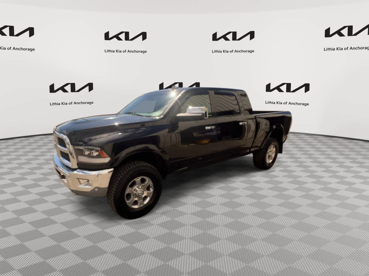 Used 2018 RAM 2500 Laramie w/ Cold Weather Group AWD/4WD image 4
