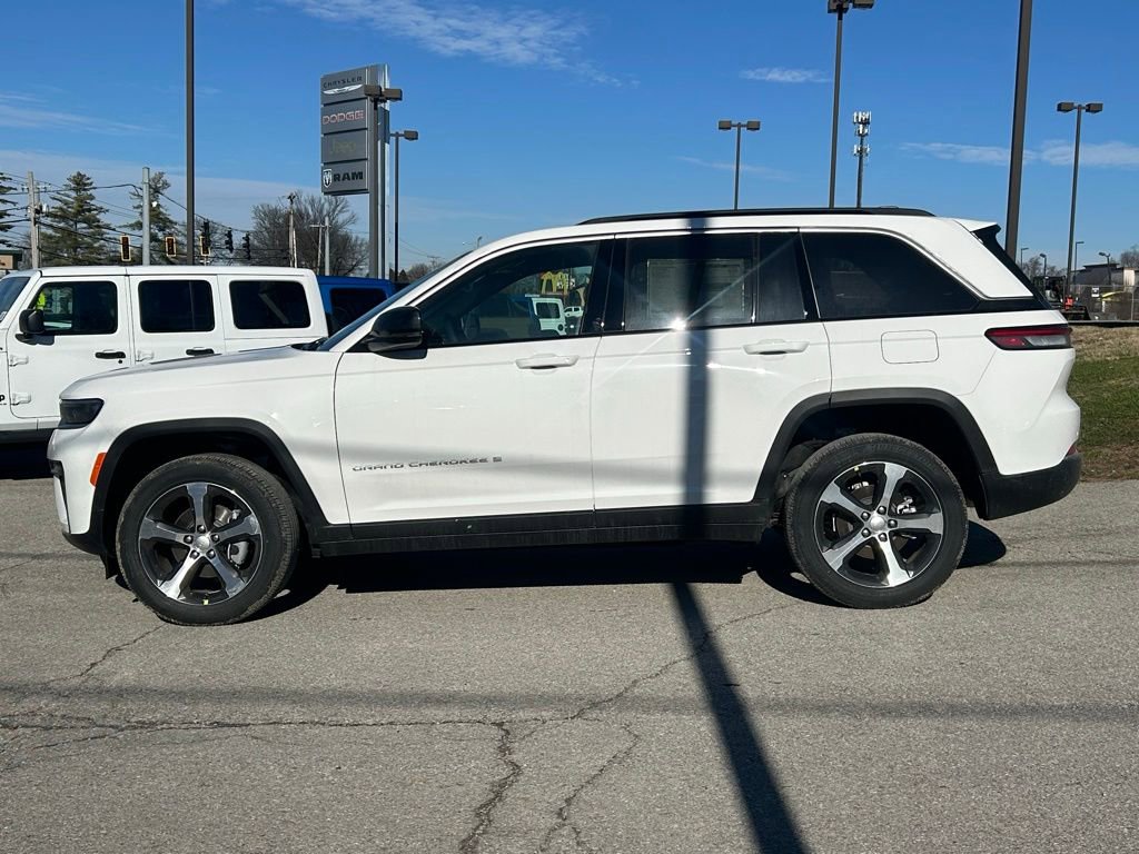 New 2026 Jeep Grand Cherokee Limited image 11