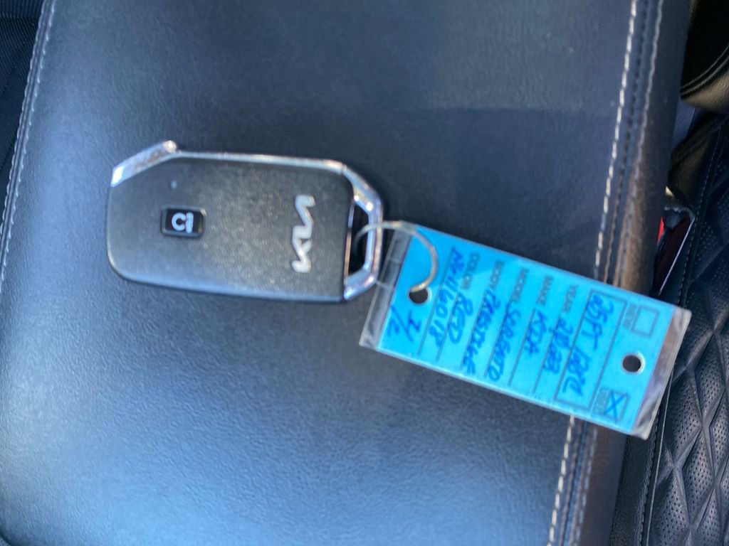 Used 2022 Kia Sorento SX image 28