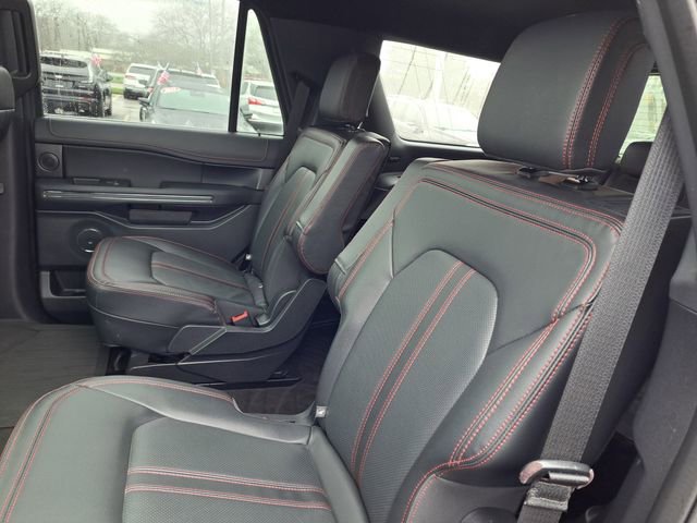 Used 2022 Ford Expedition Limited w/ Equipment Group 303A AWD/4WD image 21