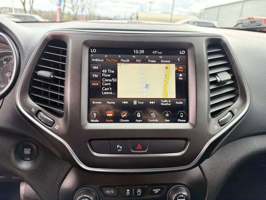 Used 2019 Jeep Cherokee Trailhawk w/ Cold Weather Group image 28