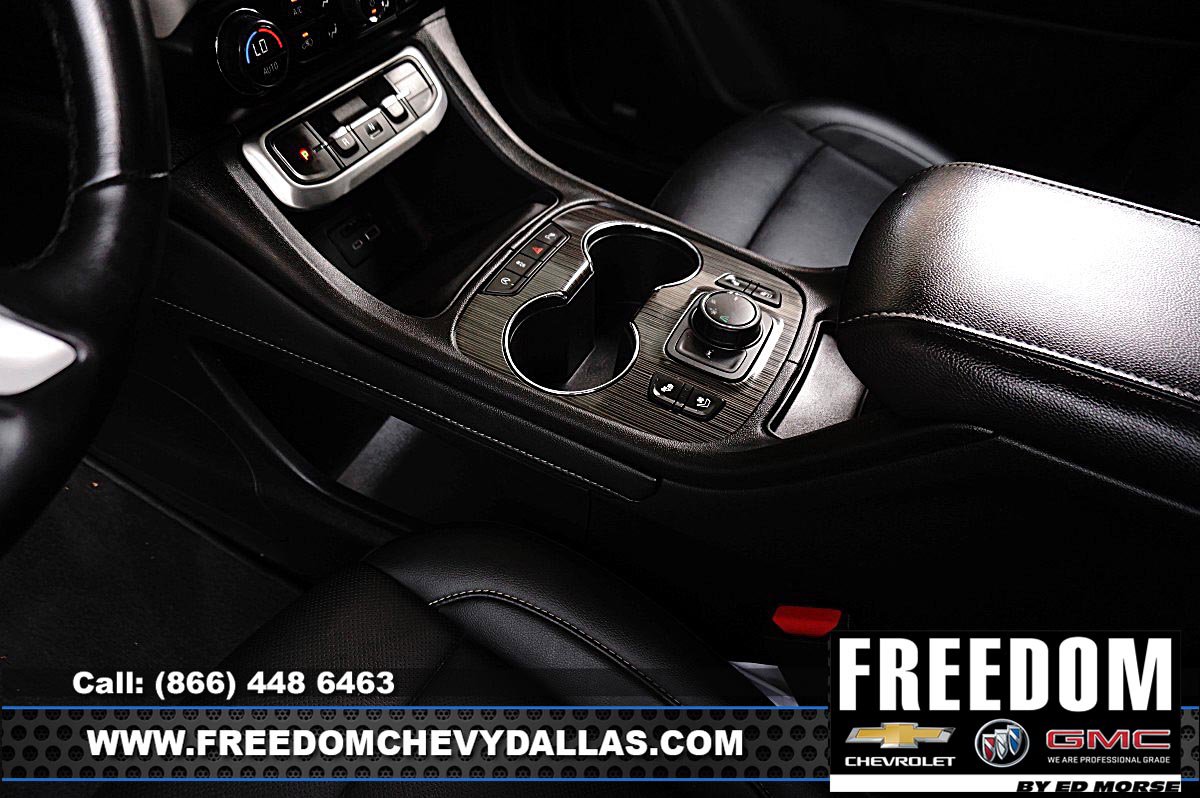 Used 2023 GMC Acadia SLT w/ Preferred Package FWD image 31