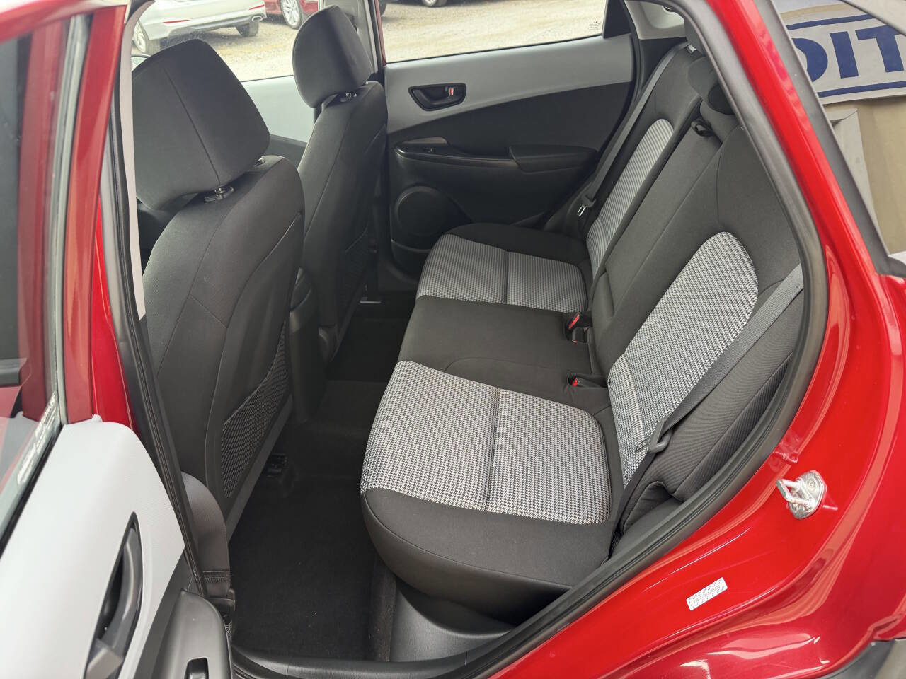 Used 2021 Hyundai Kona SEL FWD image 18