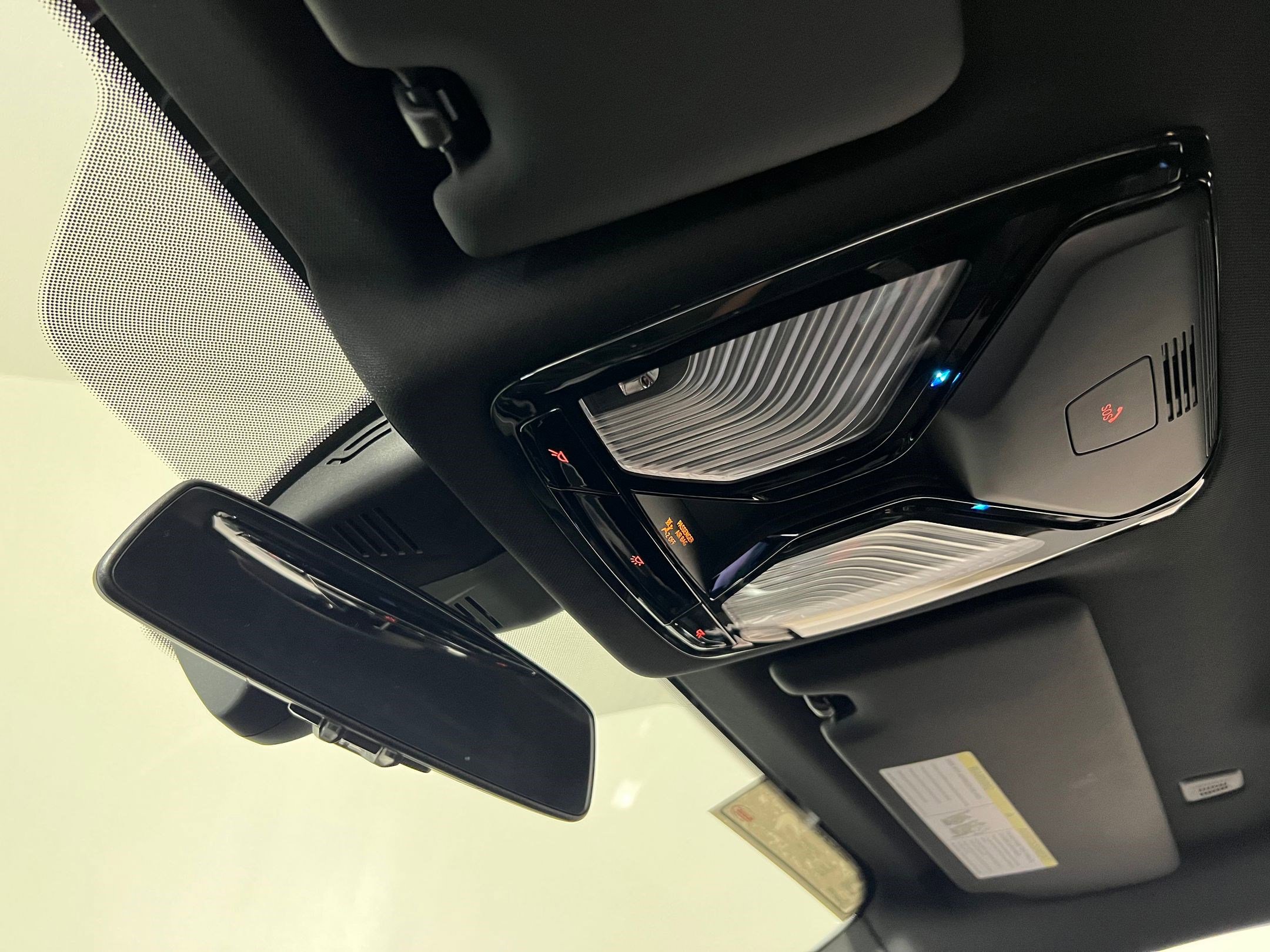 Used 2023 BMW M2 image 17