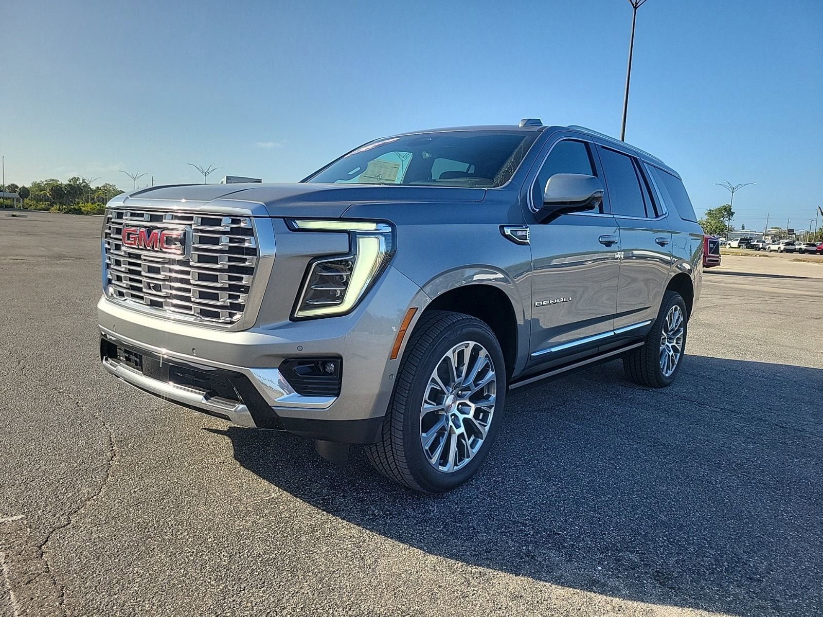 New 2026 GMC Yukon Denali video 2