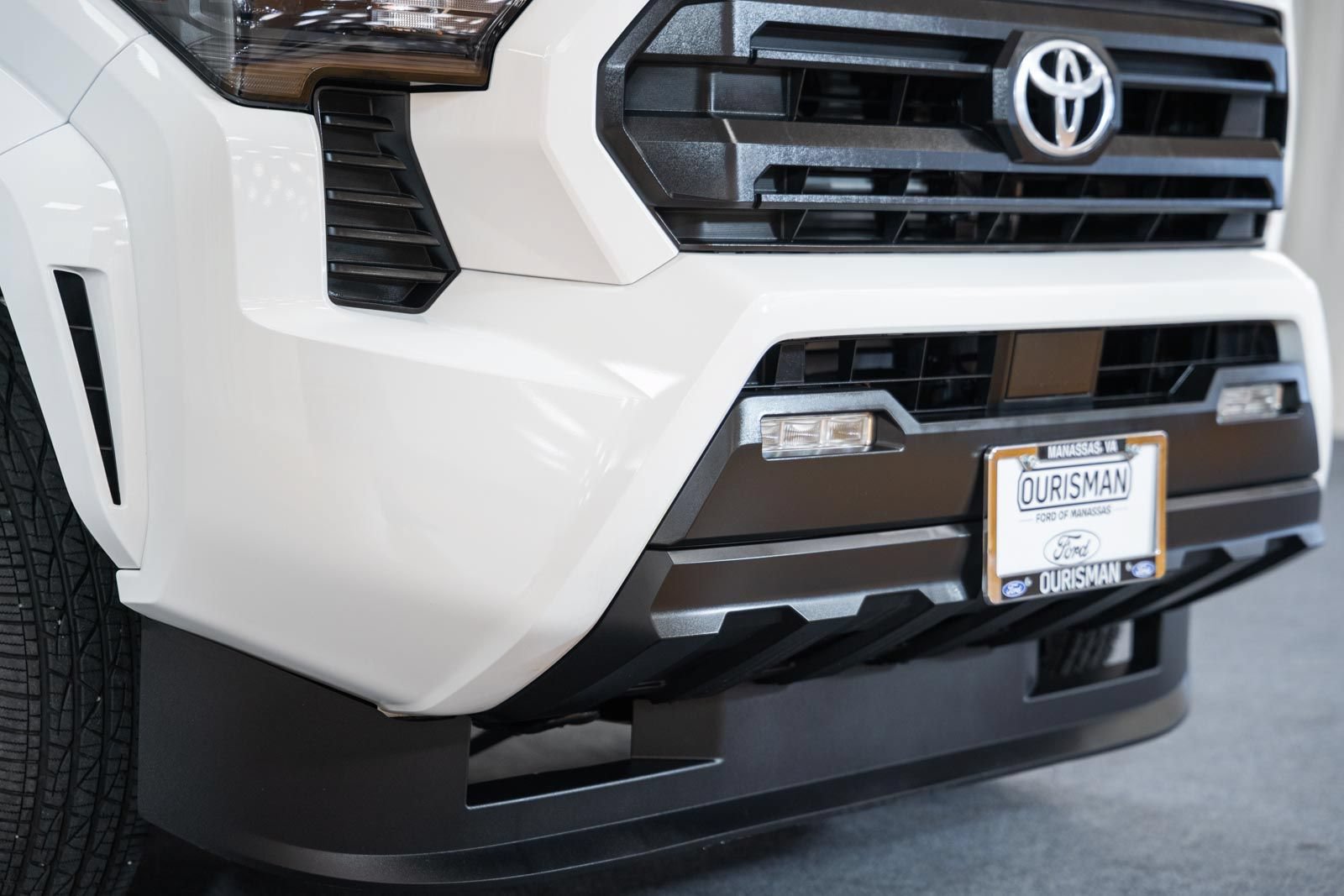 Used 2026 Toyota Tacoma SR5 RWD image 17