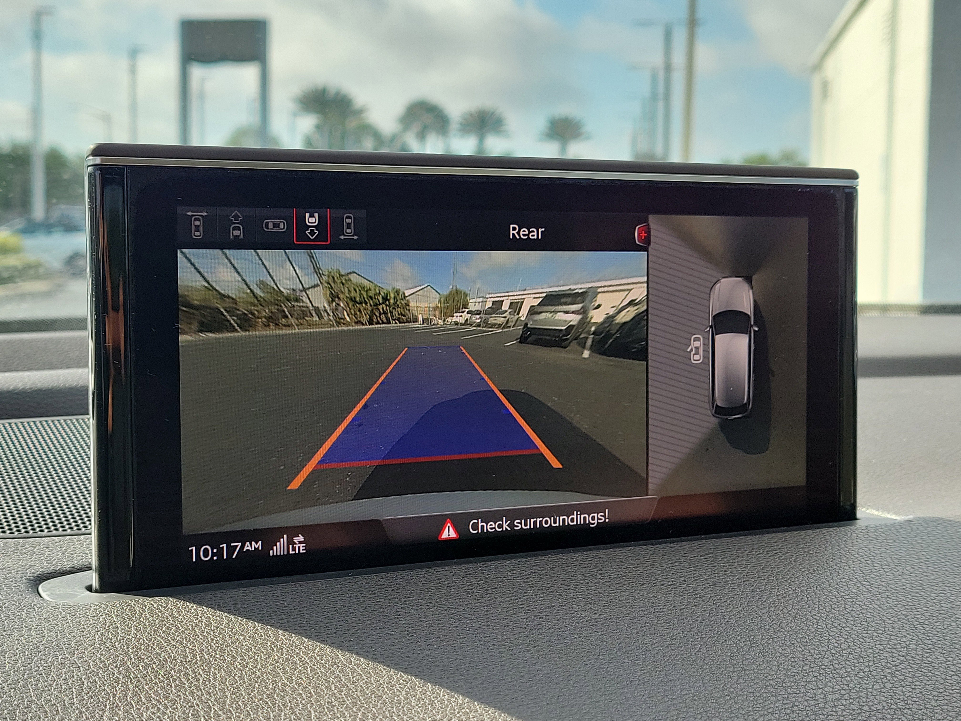 Used 2017 Audi Q7 3.0T Prestige image 26