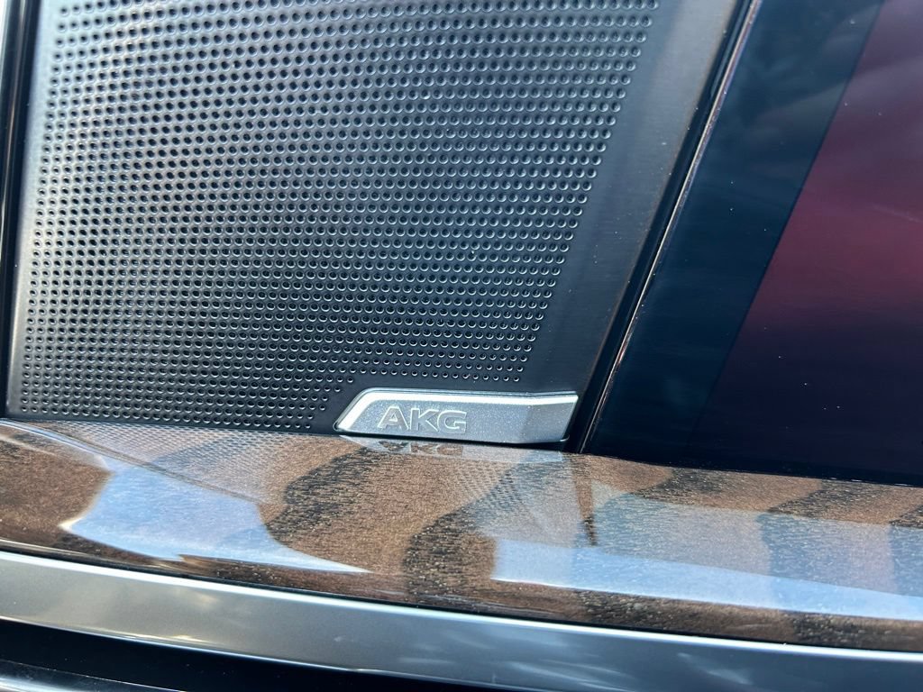 Used 2025 Cadillac Escalade Sport Platinum w/ LPO, Floor Liner Package AWD/4WD image 45