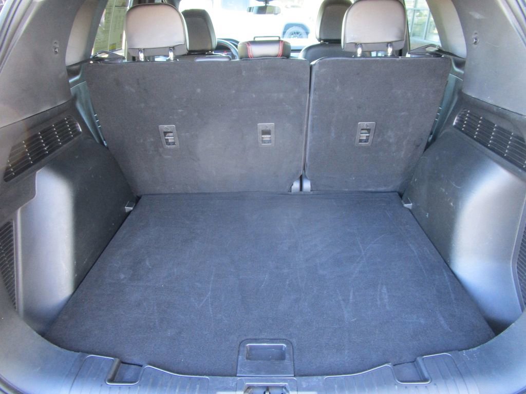 Used 2025 Ford Escape ST-Line image 12