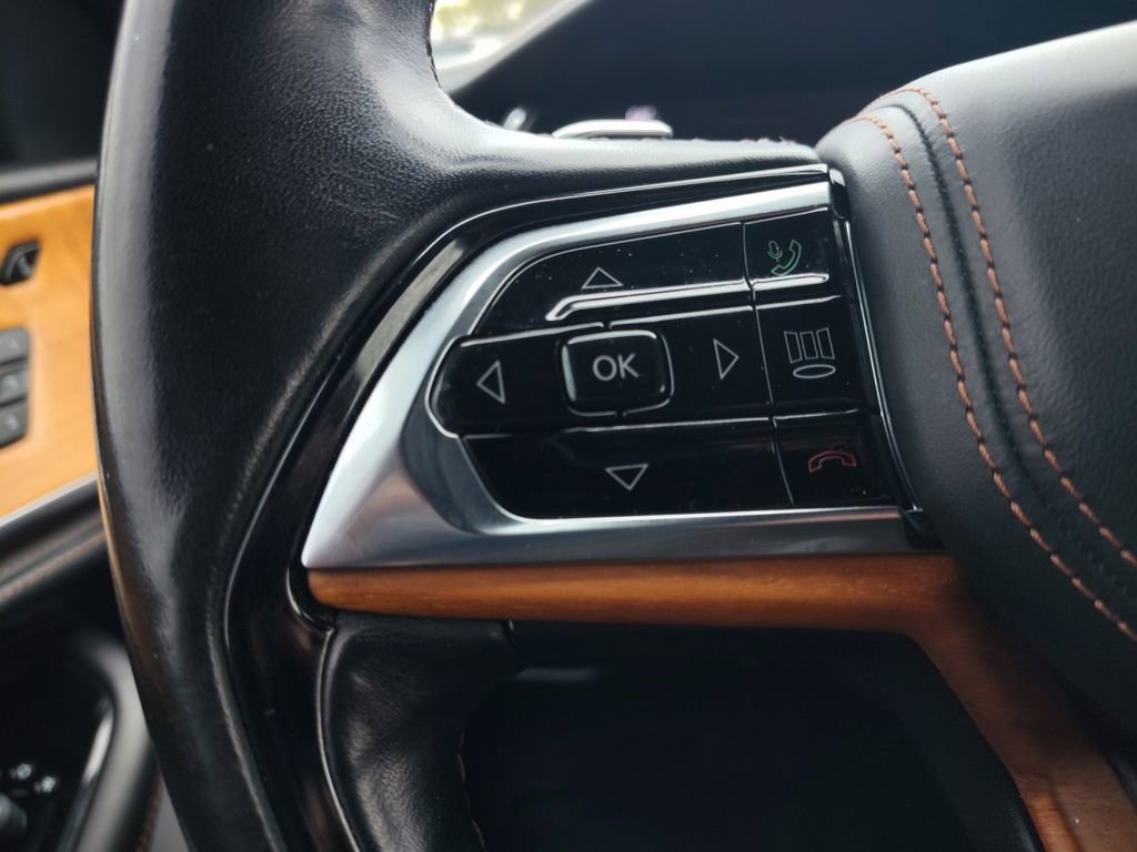 Used 2021 Jeep Grand Cherokee L Summit image 11