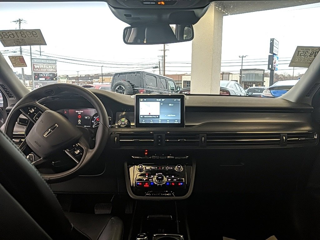 Certified 2022 Lincoln Corsair FWD w/ Equipment Group 101A image 12