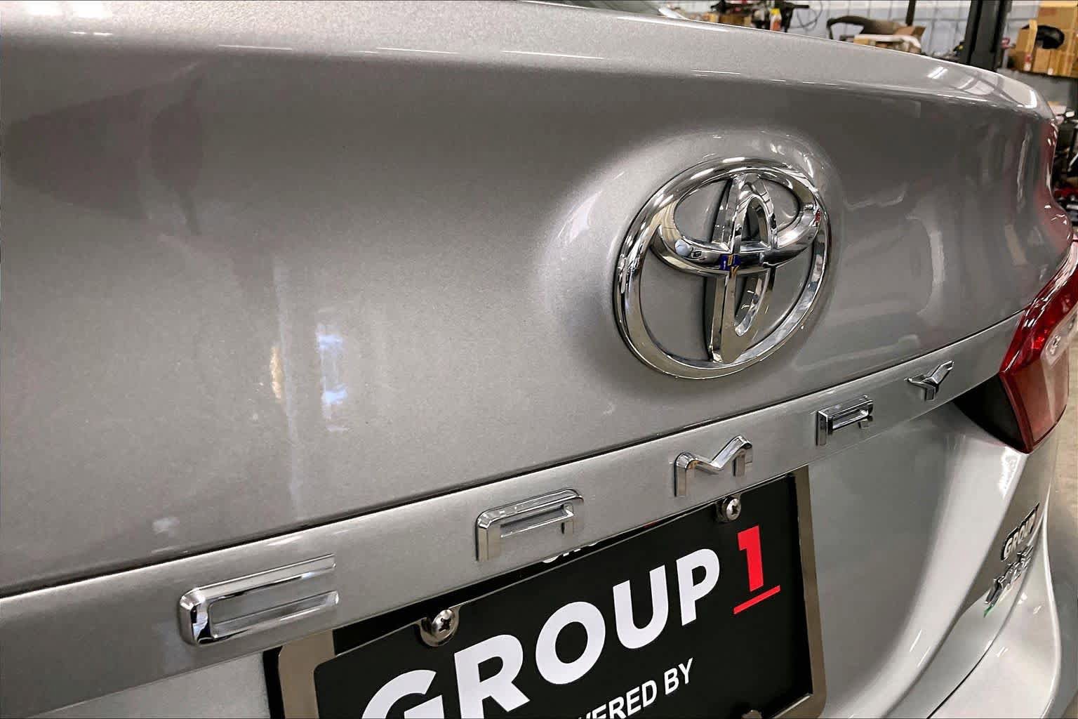 Used 2019 Toyota Camry XLE FWD image 31